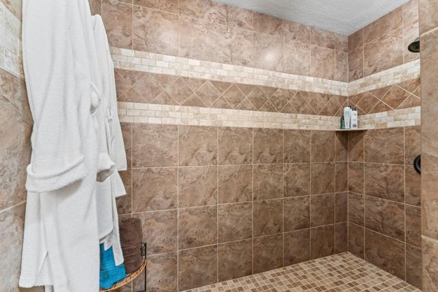 23371 650th Avenue, Alden, MN 56009