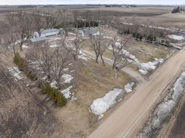 23371 650th Avenue, Alden, MN 56009