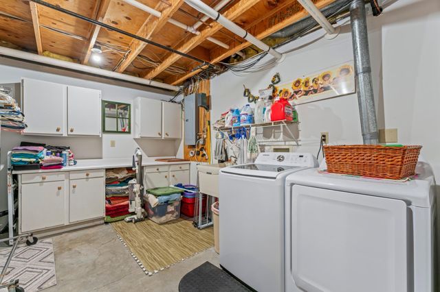 23371 650th Avenue, Alden, MN 56009