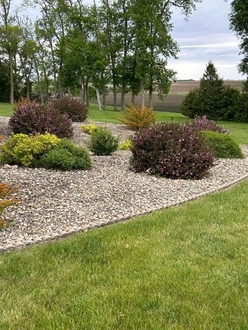 23371 650th Avenue, Alden, MN 56009