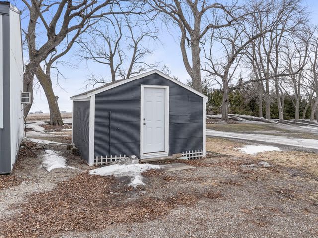 23371 650th Avenue, Alden, MN 56009