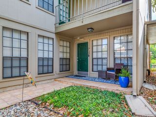 7711 Callaghan Rd Apt 905, San Antonio, TX 78229