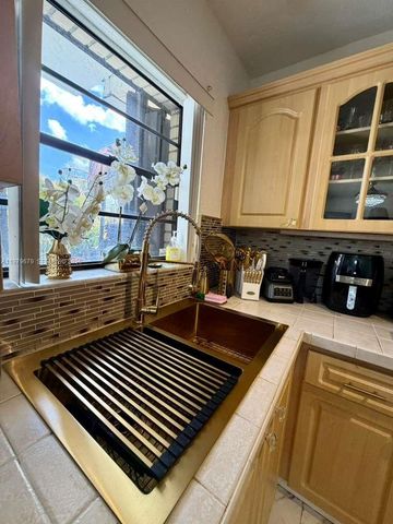 8209 SW 23rd Court 17C, North Lauderdale, FL 33068