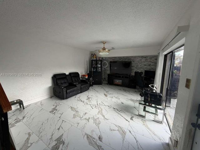 8209 SW 23rd Court 17C, North Lauderdale, FL 33068