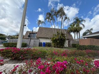 8209 SW 23rd Court 17C, North Lauderdale, FL 33068