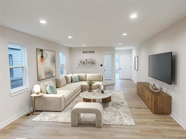 19158 Voiland Street, Roseville, MI 48066