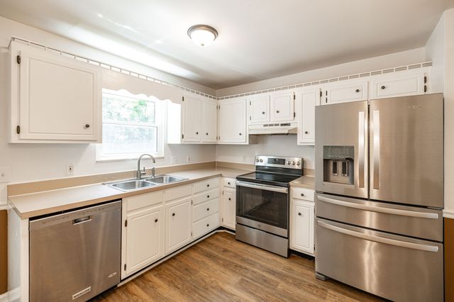 125 Brockhampton Ct, Goodlettsville, TN 37072