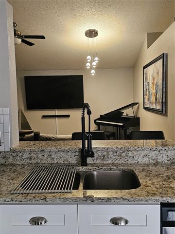 5249 YAUPON STREET, Orlando, FL 32811