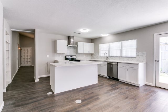 1506 Carnation Drive, Lewisville, TX 75067