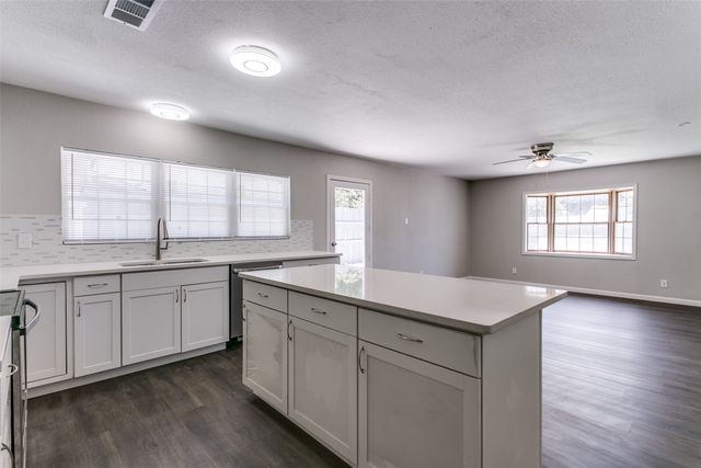 1506 Carnation Drive, Lewisville, TX 75067