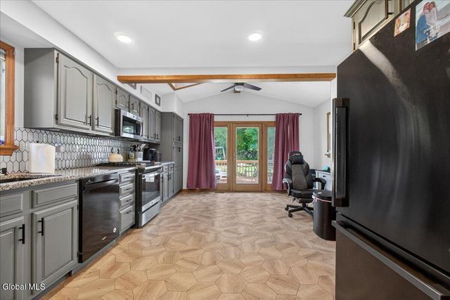 1932 Tower Avenue, Rotterdam, NY 12304