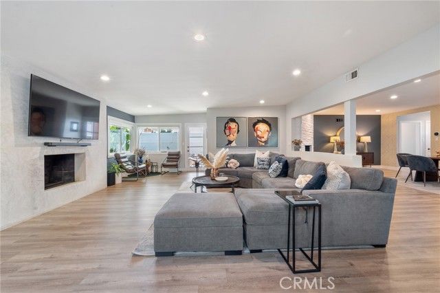 7316 Colbath, Van Nuys (los Angeles), CA 91405