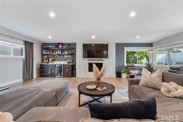 7316 Colbath, Van Nuys (los Angeles), CA 91405