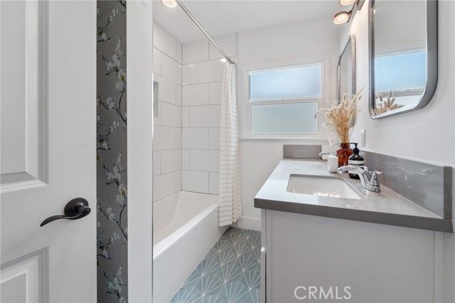 7316 Colbath, Van Nuys (los Angeles), CA 91405