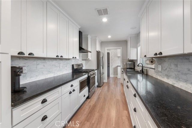 7316 Colbath, Van Nuys (los Angeles), CA 91405