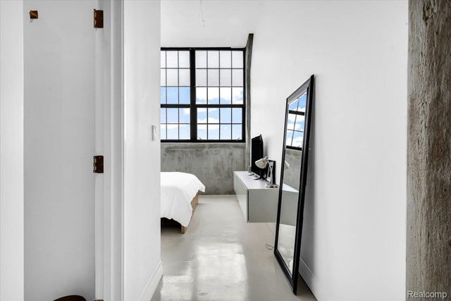 6533 E Jefferson Avenue 703, Detroit, MI 48207