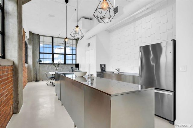 6533 E Jefferson Avenue 703, Detroit, MI 48207