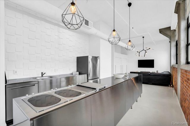 6533 E Jefferson Avenue 703, Detroit, MI 48207