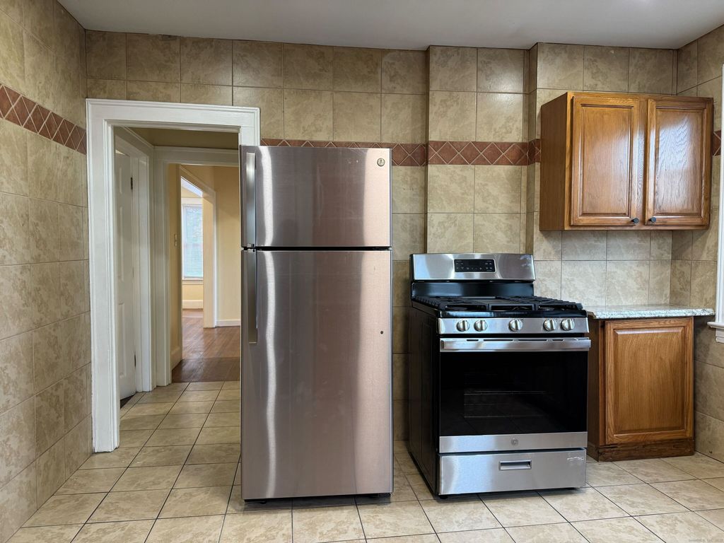 1503 State Street, New Haven, CT 06511