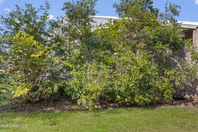 13625 Mount Pleasant Road, Vancleave, MS 39565