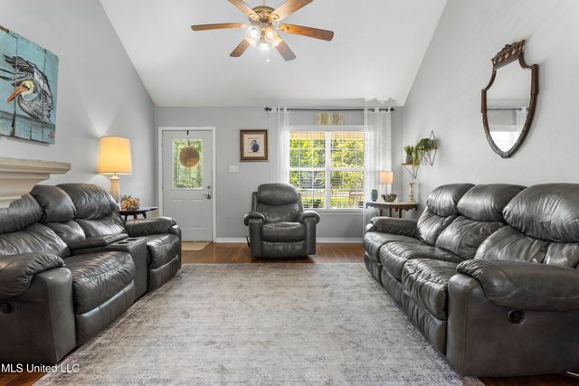13625 Mount Pleasant Road, Vancleave, MS 39565