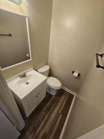 6731 Forrest Ln, Murfreesboro, TN 37129