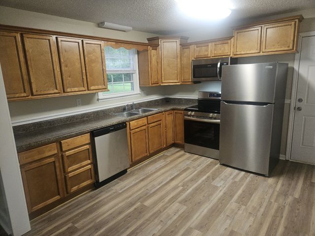 6731 Forrest Ln, Murfreesboro, TN 37129