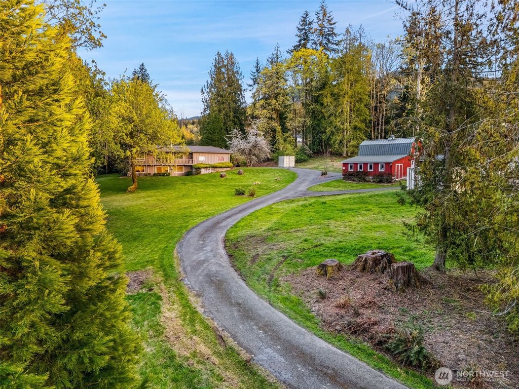 134 Draper Road, Port Angeles, WA 98362
