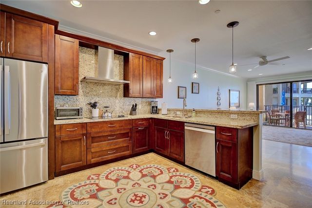 2351 Lakeview Drive 103, Sebring, FL 33870