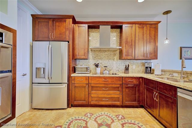 2351 Lakeview Drive 103, Sebring, FL 33870