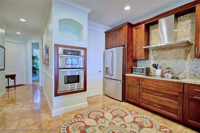 2351 Lakeview Drive 103, Sebring, FL 33870