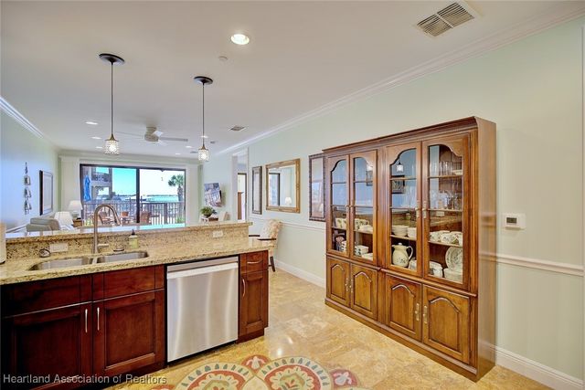 2351 Lakeview Drive 103, Sebring, FL 33870