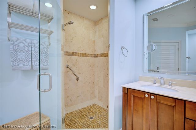 2351 Lakeview Drive 103, Sebring, FL 33870