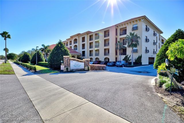 2351 Lakeview Drive 103, Sebring, FL 33870