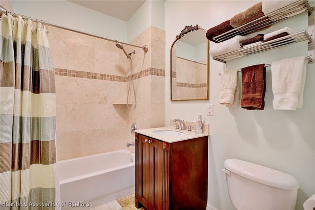 2351 Lakeview Drive 103, Sebring, FL 33870