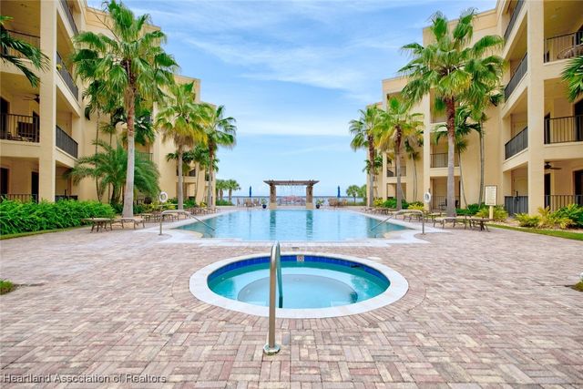 2351 Lakeview Drive 103, Sebring, FL 33870