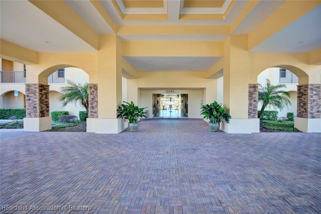 2351 Lakeview Drive 103, Sebring, FL 33870