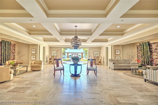 2351 Lakeview Drive 103, Sebring, FL 33870