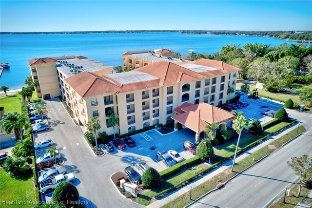 2351 Lakeview Drive 103, Sebring, FL 33870