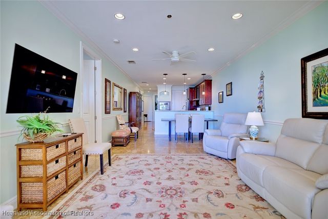 2351 Lakeview Drive 103, Sebring, FL 33870