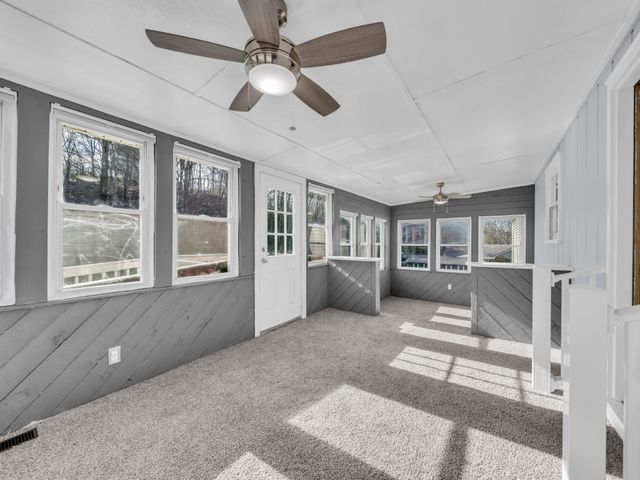 408 Rustling Oaks Drive, Waverly, TN 37185
