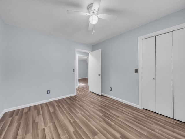 408 Rustling Oaks Drive, Waverly, TN 37185