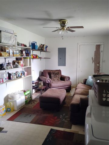 807 Allen Road, Brenham, TX 77833