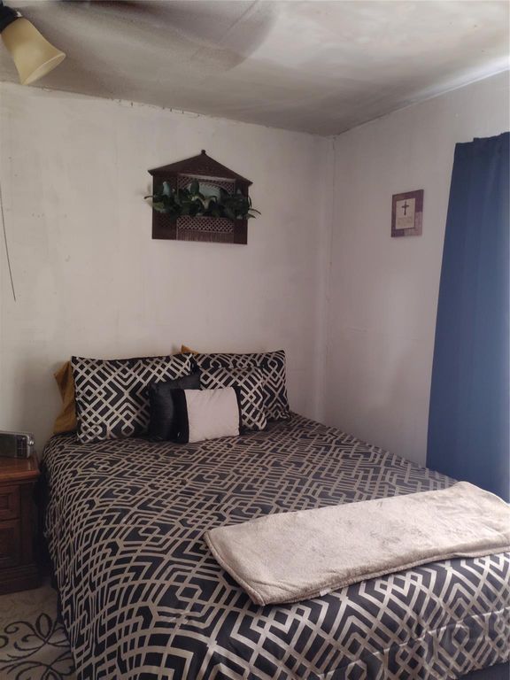 807 Allen Road, Brenham, TX 77833