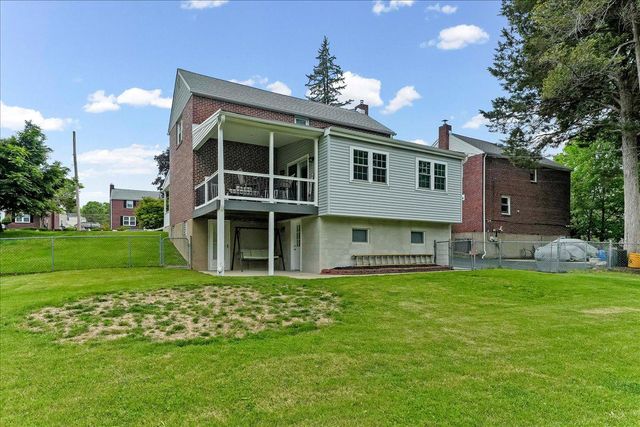 345 HOLT LN, Springfield, PA 19064