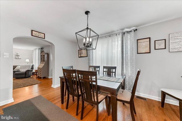 345 HOLT LN, Springfield, PA 19064
