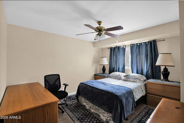 2930 E CLARENDON Avenue, Phoenix, AZ 85016