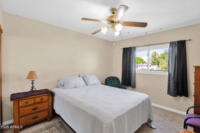 2930 E CLARENDON Avenue, Phoenix, AZ 85016