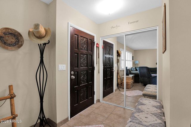2930 E CLARENDON Avenue, Phoenix, AZ 85016