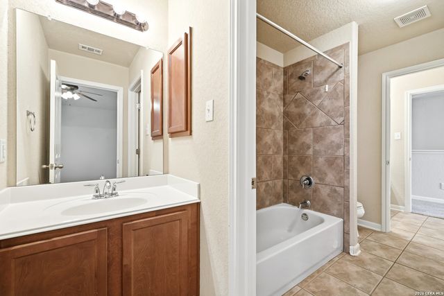 1914 Lake Peipsi, San Antonio, TX 78251